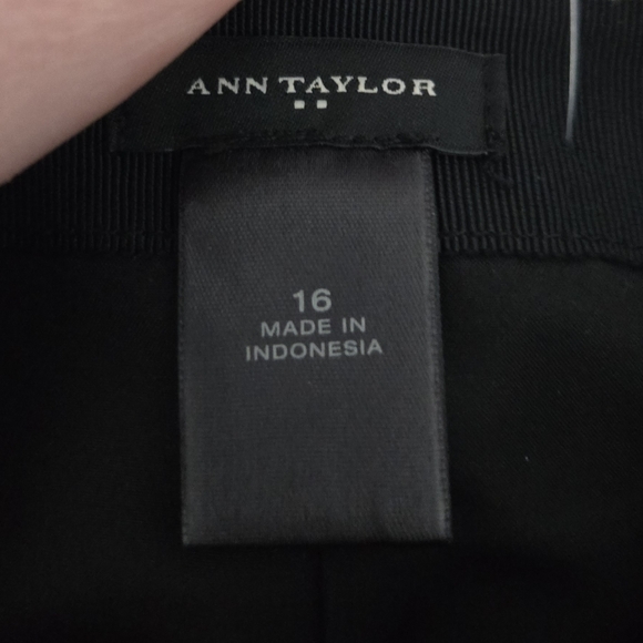 Ann Taylor Black and White Tweed Skirt 16 - Picture 7 of 10